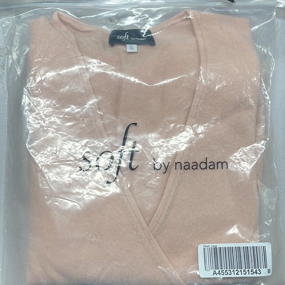 Naadam - Soft Collection for Women. Beautiful blouse wrap around. - Picture 6 of 6